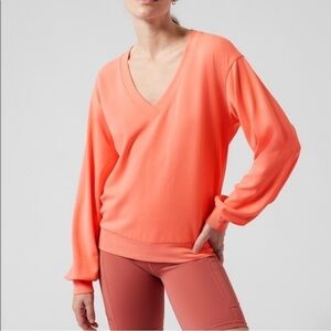 Athleta Seasoft Willow V-Neck Sweatshirt in Sunset Glow Orange Pink Sz M